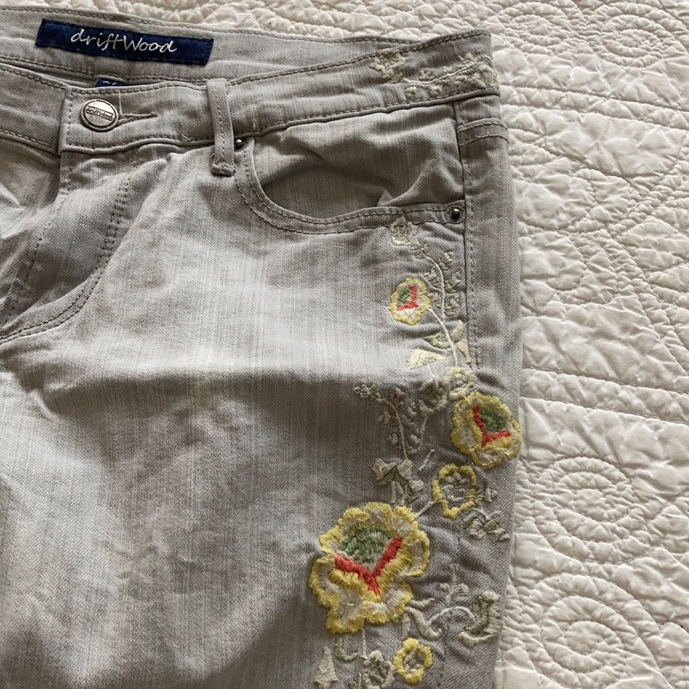 Driftwood embroidered jeans Marilyn Sunflowers